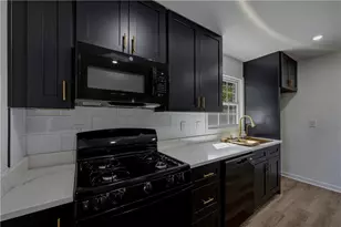 3869 Wisteria Ln SW, Atlanta, GA 30331 - Photo 4
