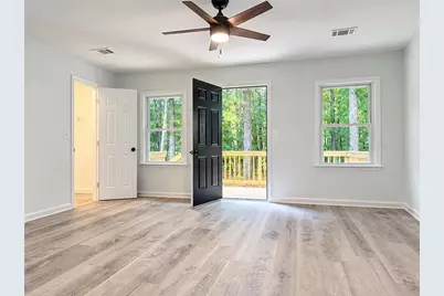 83 Lewis Barrett Boulevard NE, Rome, GA 30161 - Photo 6