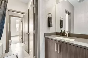 1305 Chelsea Cir NW, Atlanta, GA 30318 - Photo 18