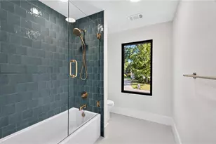 9290 Prestwick Club Dr, Johns Creek, GA 30097 - Photo 30