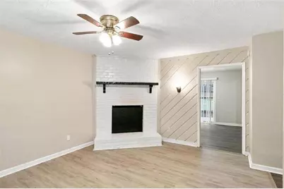 8 Silverwood Drive, Newnan, GA 30265 - Photo 4