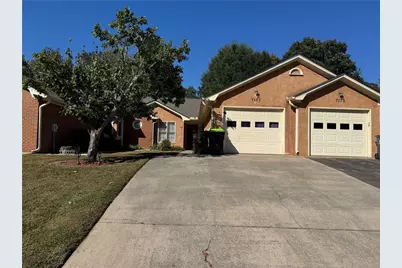 7177 Woodridge Lane, Union City, GA 30291 - Photo 1
