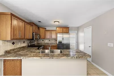 130 The Falls Boulevard, Covington, GA 30016 - Photo 8