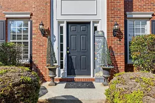 107 Normandy Dr, Woodstock, GA 30188 - Photo 2