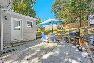679 Suwanee Court NW, Lawrenceville, GA 30043 - Photo 10
