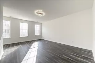 3669 Chattahoochee Summit Dr, Atlanta, GA 30339 - Photo 8