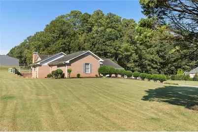 210 Wildwood Drive, Cartersville, GA 30120 - Photo 8