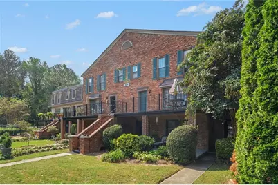 3091 Colonial Way Unit Way #E4, Atlanta, GA 30341 - Photo 8