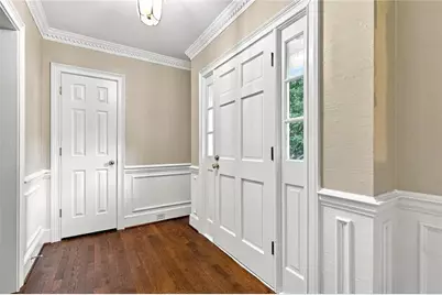 1883 Bedfordshire Court, Decatur, GA 30033 - Photo 2