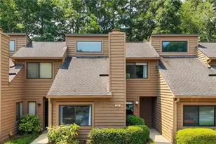 304 Parkaire Crossing, Marietta, GA 30068 - Photo 2