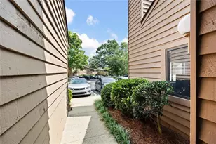 304 Parkaire Crossing, Marietta, GA 30068 - Photo 4