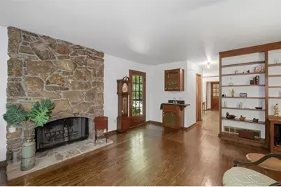 395 Nottingham Drive, Marietta, GA 30066 - Photo 2