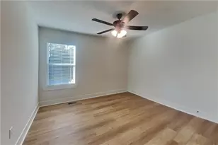 5072 Ravenwood Dr, Marietta, GA 30066 - Photo 10