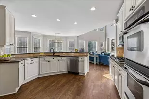 2714 Rustling Pines Ct, Marietta, GA 30062 - Photo 12