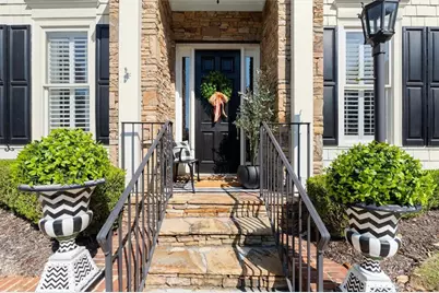 560 Kendemere Pointe, Roswell, GA 30075 - Photo 2
