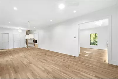 1318 Mile Post Drive, Dunwoody, GA 30338 - Photo 4