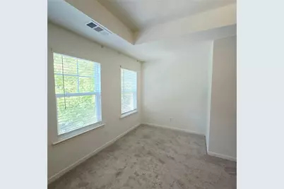 4402 Newfangle Rd, Stone Mountain, GA 30083 - Photo 8