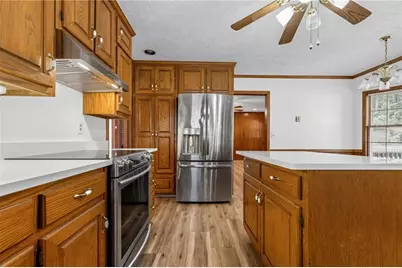4393 Hale Place SW, Lilburn, GA 30047 - Photo 12