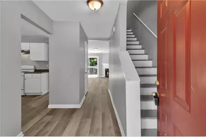 3559 Ashley Station Drive SW, Marietta, GA 30008 - Photo 2