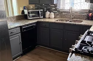 140 Greenleaf Dr, Hampton, GA 30228 - Photo 12