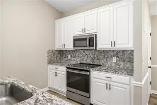 2937 Florence Dr, Gainesville, GA 30504 - Photo 10