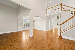 4595 Windsor Gate Ct, Sandy Springs, GA 30342 - Photo 4