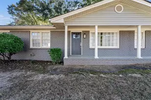 526 Pineview Dr SE, Smyrna, GA 30082 - Photo 4