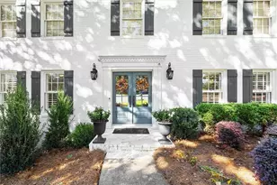1021 Princeton Walk NE, Marietta, GA 30068 - Photo 2