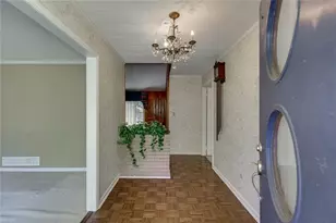 1173 Lakeshore Dr, Gainesville, GA 30501 - Photo 4