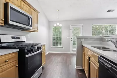 7510 Deer Creek Drive, Union City, GA 30291 - Photo 22