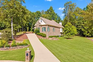 4638 Barrington Green, Flowery Branch, GA 30542 - Photo 8