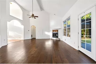 19 Dove Court SE, Lindale, GA 30147 - Photo 6