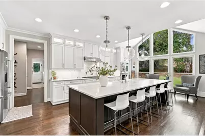 140 Grogans Landing, Sandy Springs, GA 30350 - Photo 14