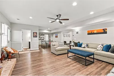 140 Grogans Landing, Sandy Springs, GA 30350 - Photo 30