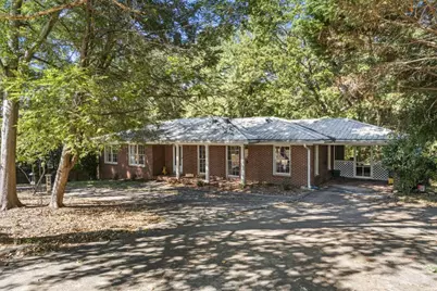 258 Oakland Drive, Gainesville, GA 30501 - Photo 1