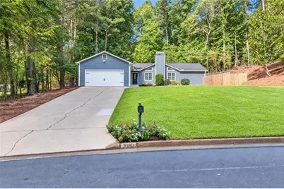 3900 Maple Wood Trail, Buford, GA 30518 - Photo 2