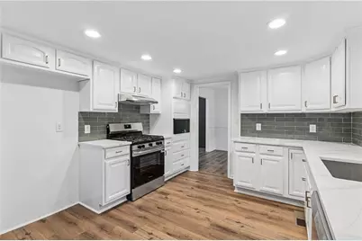 4126 Devonshire Drive, Marietta, GA 30066 - Photo 8