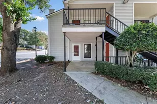732 Windchase Ln, Stone Mountain, GA 30083 - Photo 1