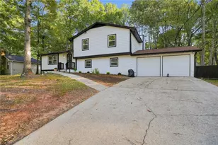 70 Hager Dr, Riverdale, GA 30274 - Photo 1