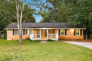 248 Essex Dr, Jonesboro, GA 30238 - Photo 1