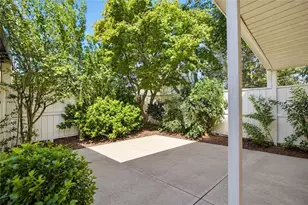 837 Serramonte Dr, Marietta, GA 30068 - Photo 26