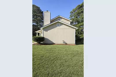 1500 Chelsea Downs Drive NE, Conyers, GA 30013 - Photo 2