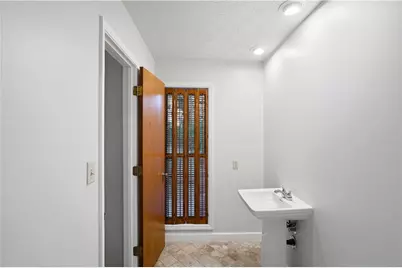 3996 Dyouville Lane, Atlanta, GA 30341 - Photo 16