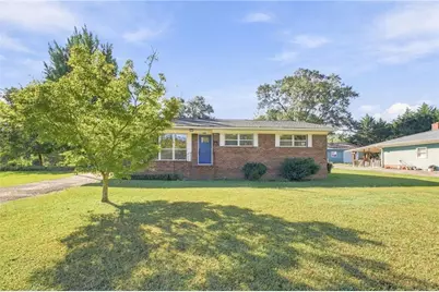 250 E Girard Avenue, Cedartown, GA 30125 - Photo 2