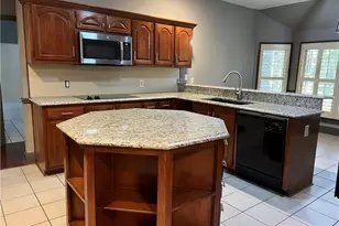 5035 Hamptons Club Dr, Alpharetta, GA 30004 - Photo 16