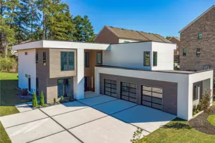2753 Bell Dr SE, Smyrna, GA 30080 - Photo 2