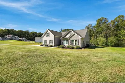 227 Finch Court, Winder, GA 30680 - Photo 2