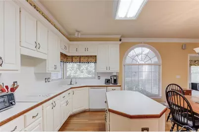 7505 Brookstead Crossing, Johns Creek, GA 30097 - Photo 12