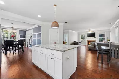 526 Whitlock Avenue NW, Marietta, GA 30064 - Photo 8