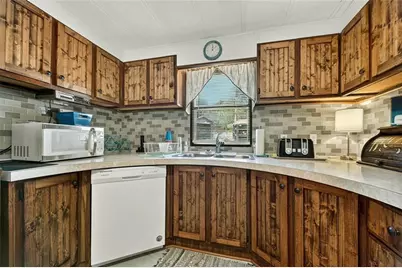 2410 Bellview Ln, Young Harris, GA 30582 - Photo 46
